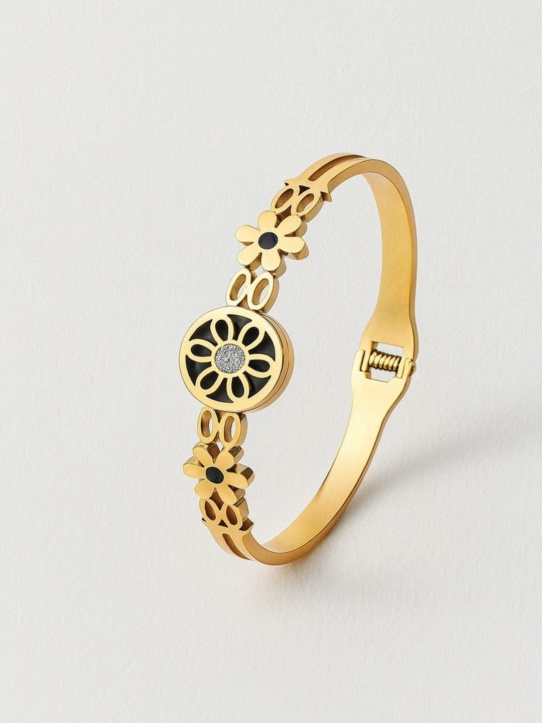 winkelstreet Gold-Plated Enamelled Bangle-Style Bracelet