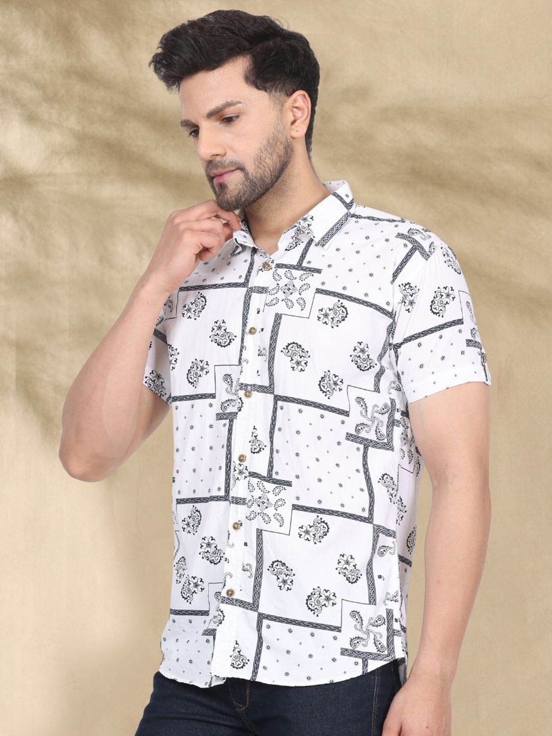 CVC Men Relaxed Fit Conversational Printed Spread Collar Cotton Casual Shirt