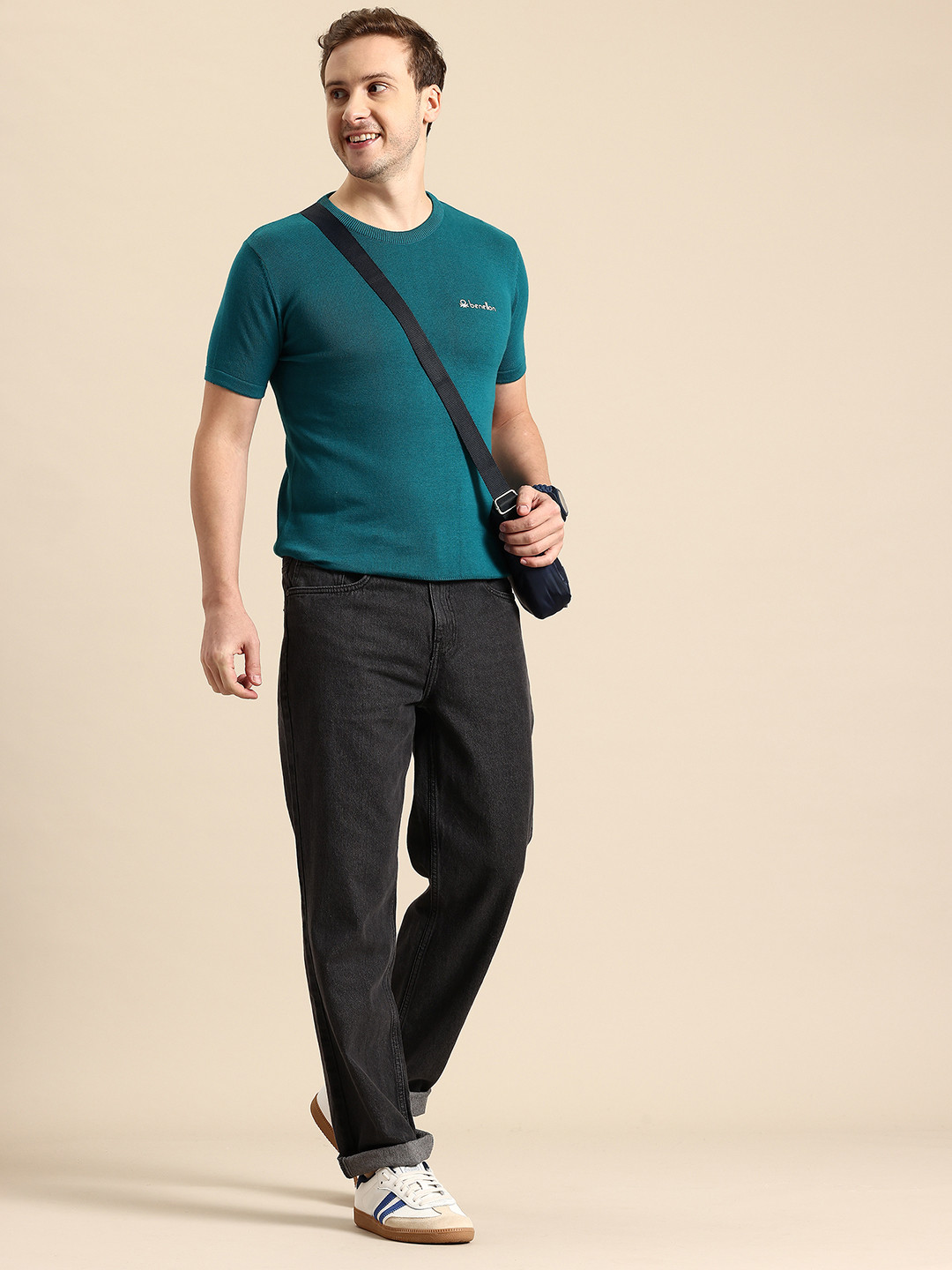 United Colors of Benetton Solid Round Neck Pure Cotton Pullover