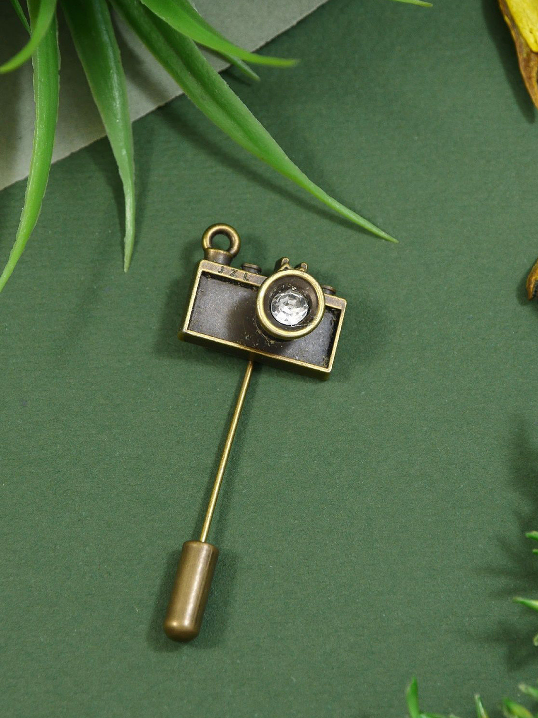 ADORN Unisex Stone Studded Vintage Camera Statement Lapel Pin Brooch