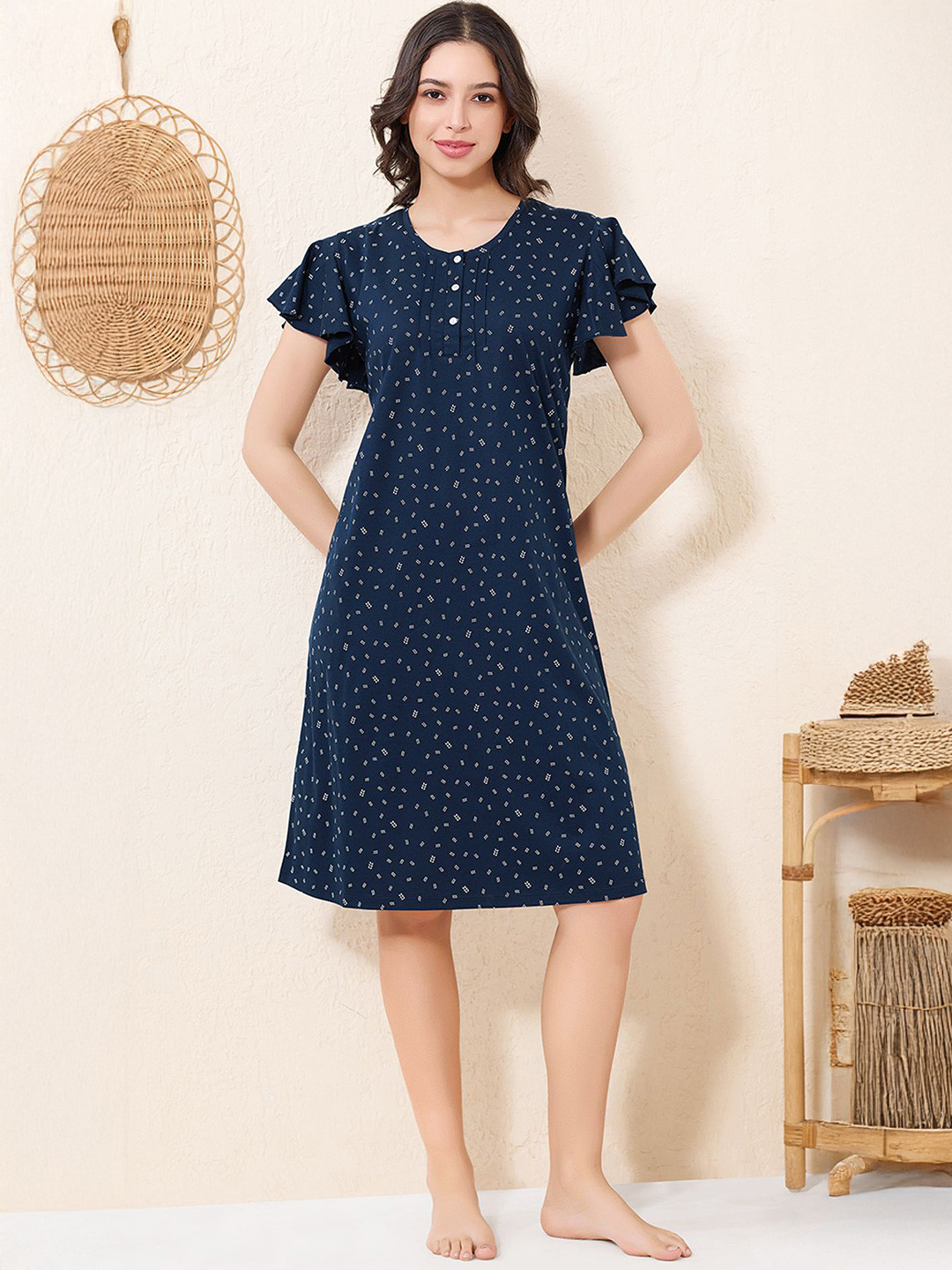 QUIRA Printed Flared Sleeve Knee Length Nightdress