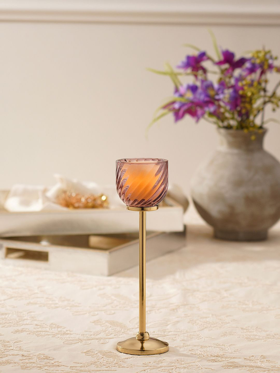 Pure Home and Living Pink & Gold-Toned Swirl Texture Candle Holder With Stand