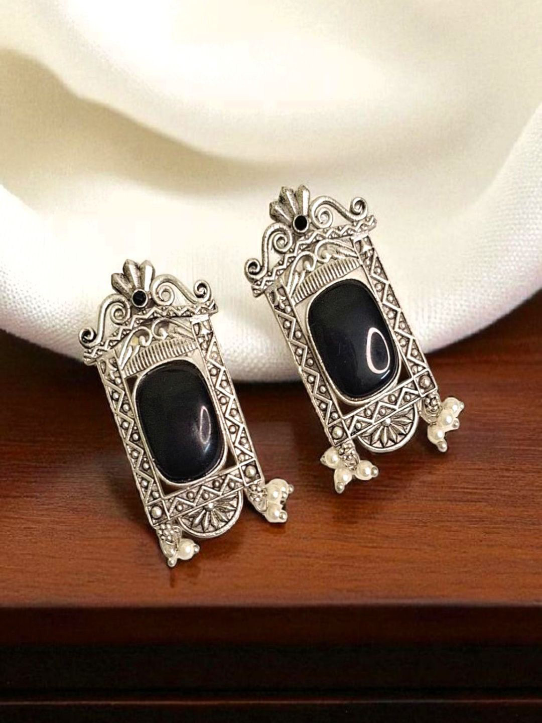 INDIAURA MODE Silver-Plated Stone Studded & Pearls Beaded Contemporary Shaped Studs