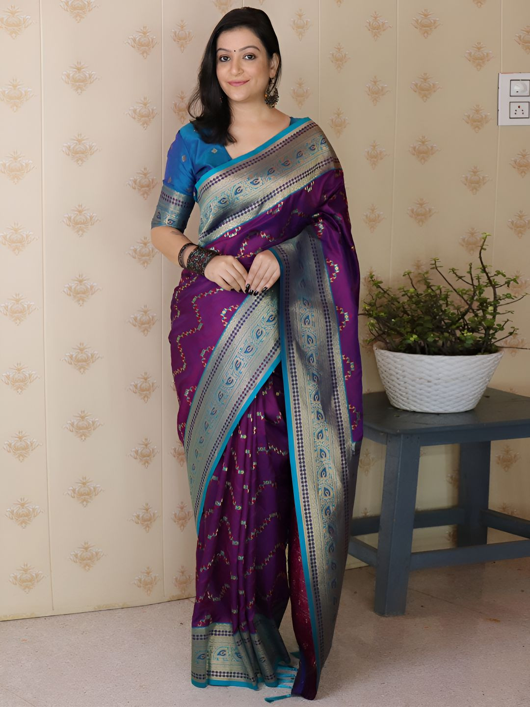 Nayanthara Trends Women's Banarasi Soft Silk Saree With Unstitched Blouse Piece