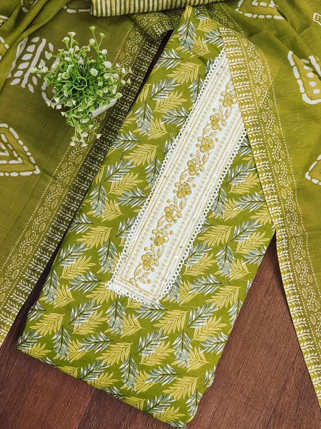 KALINI Women Cotton Blend Printed Dress Material