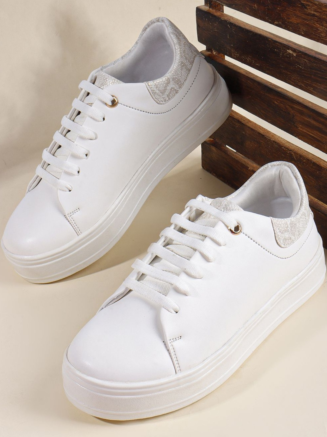 VENDOZ Women Woven Design Lace-Ups Sneakers