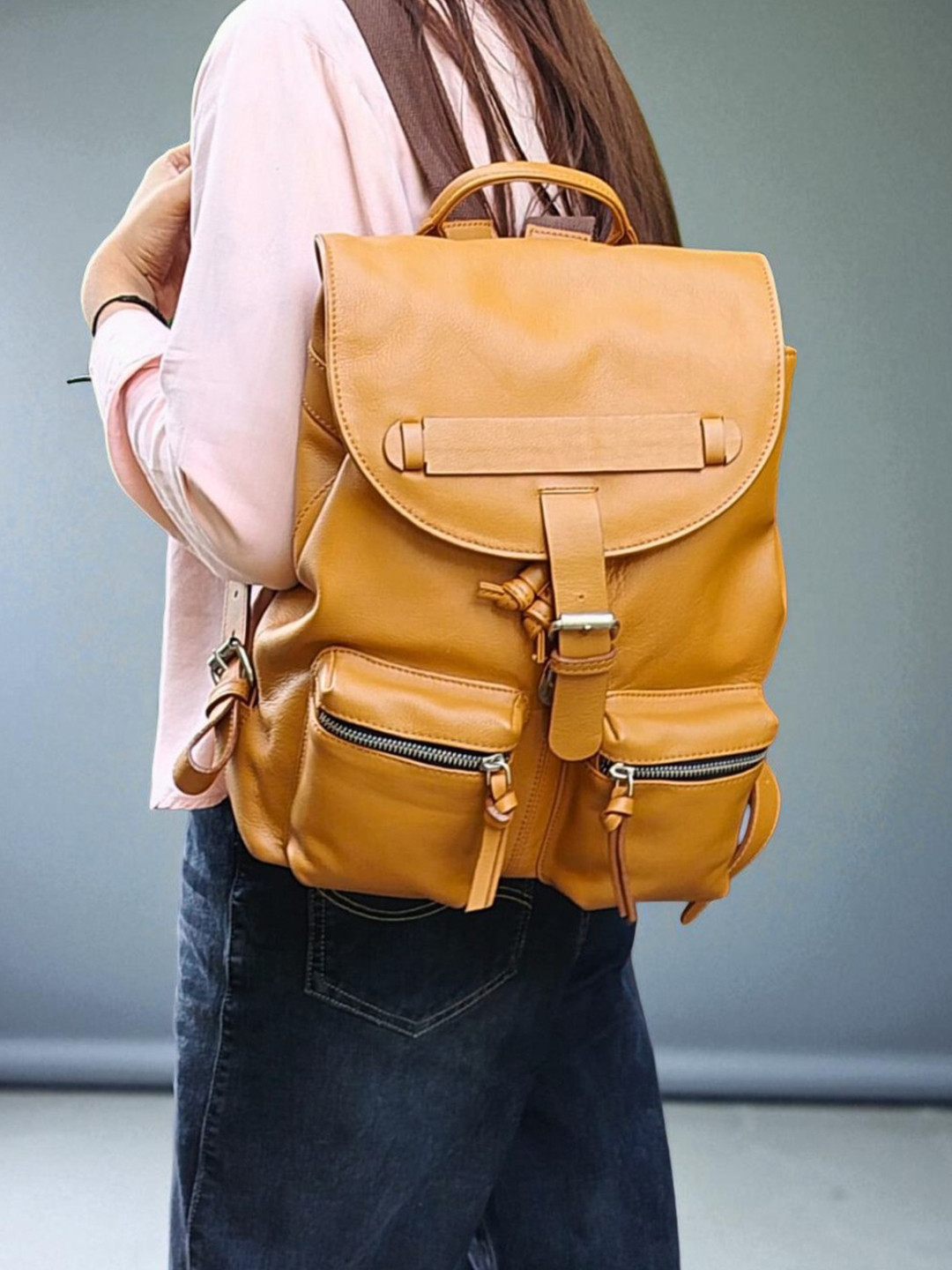 PERKED Unisex Solid Leather Backpack