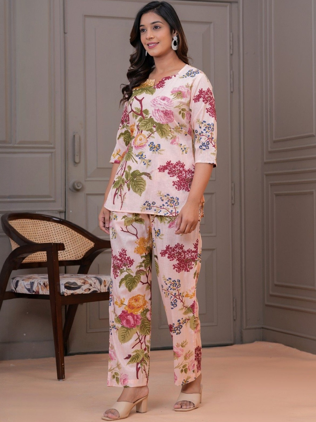 FASHION CLOUD Women Cream Pure Cotton Floral Printed Night Suits Co-ord Set