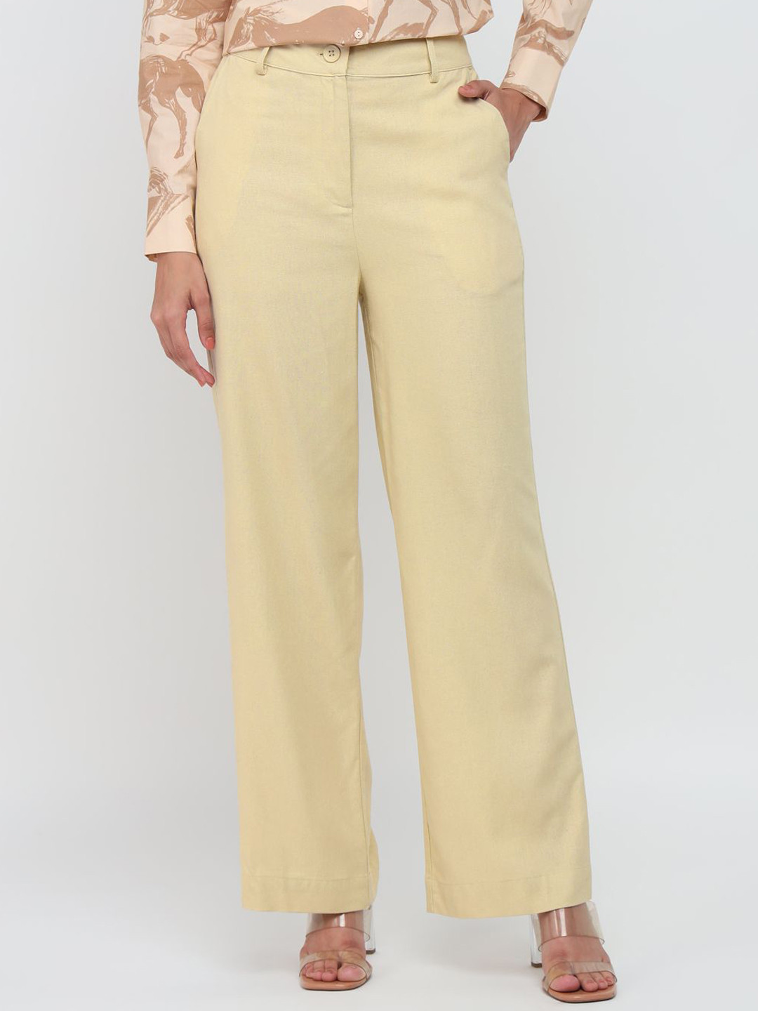 COVER STORY The Camden Women Wide Leg Mid-Rise Trousers