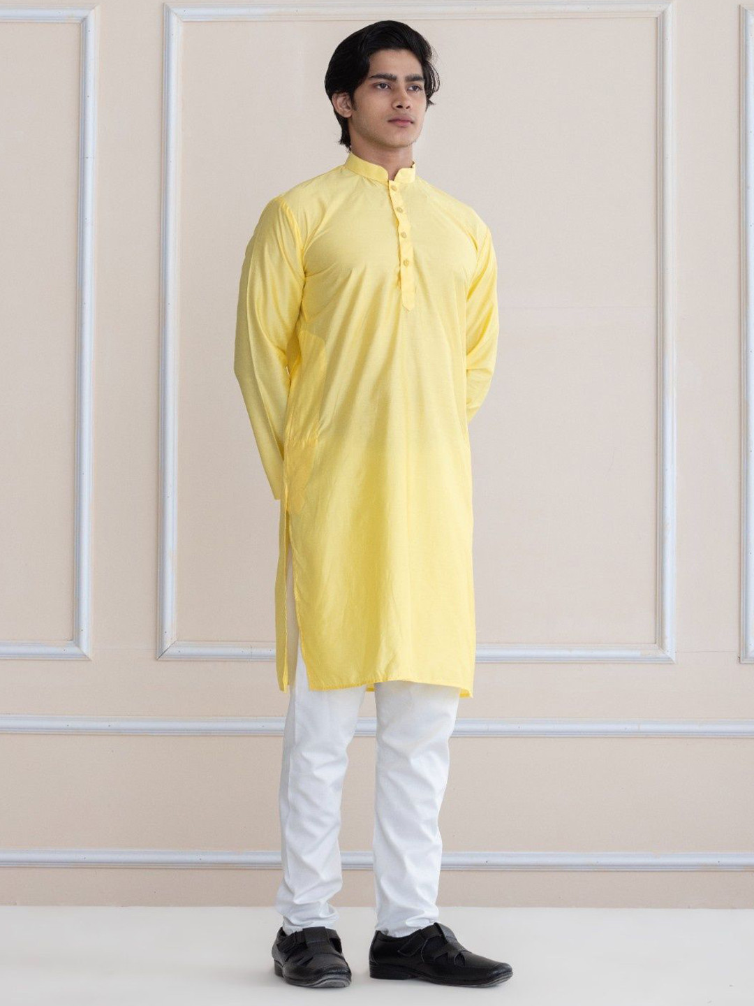 SHROBH Men Solid Festive Straight Kurta