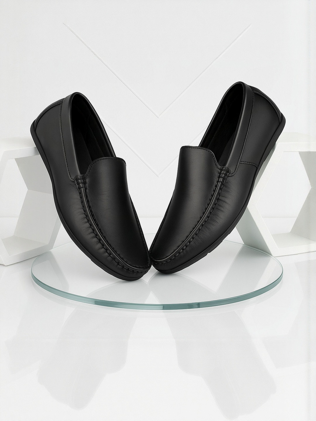 Blue Horse Men Black Leather Comfort Insole Loafers