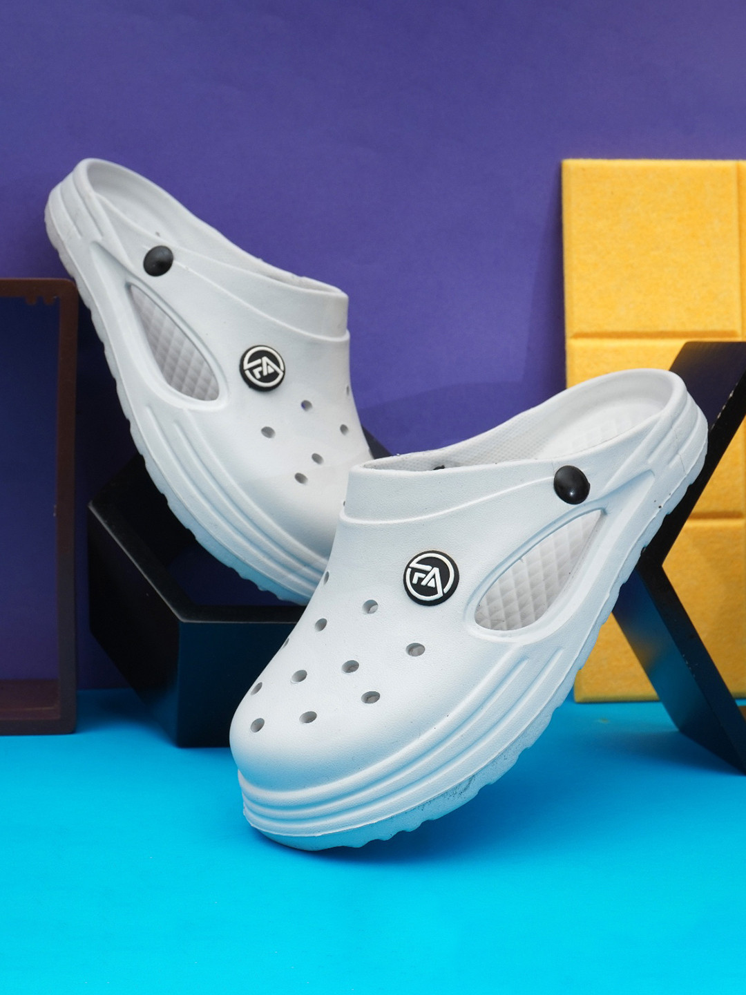 Feel alive Men Set of 4 Beige EVA Clogs