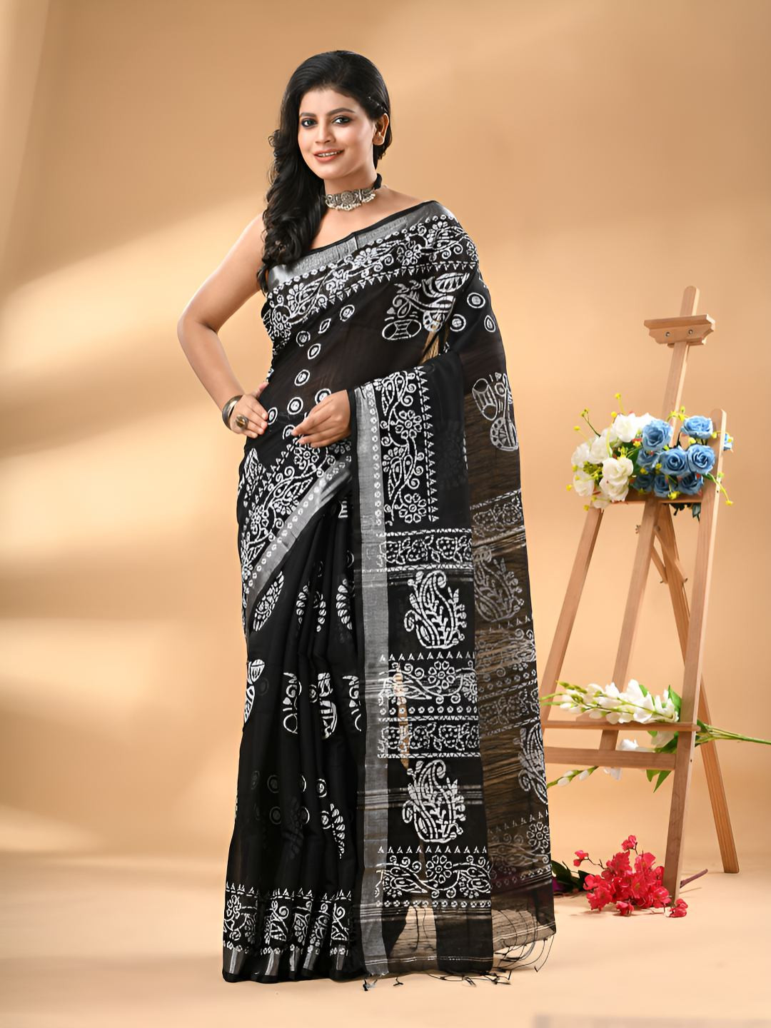 WoodenTant Ethnic Motifs Printed Black & White Block Print Saree
