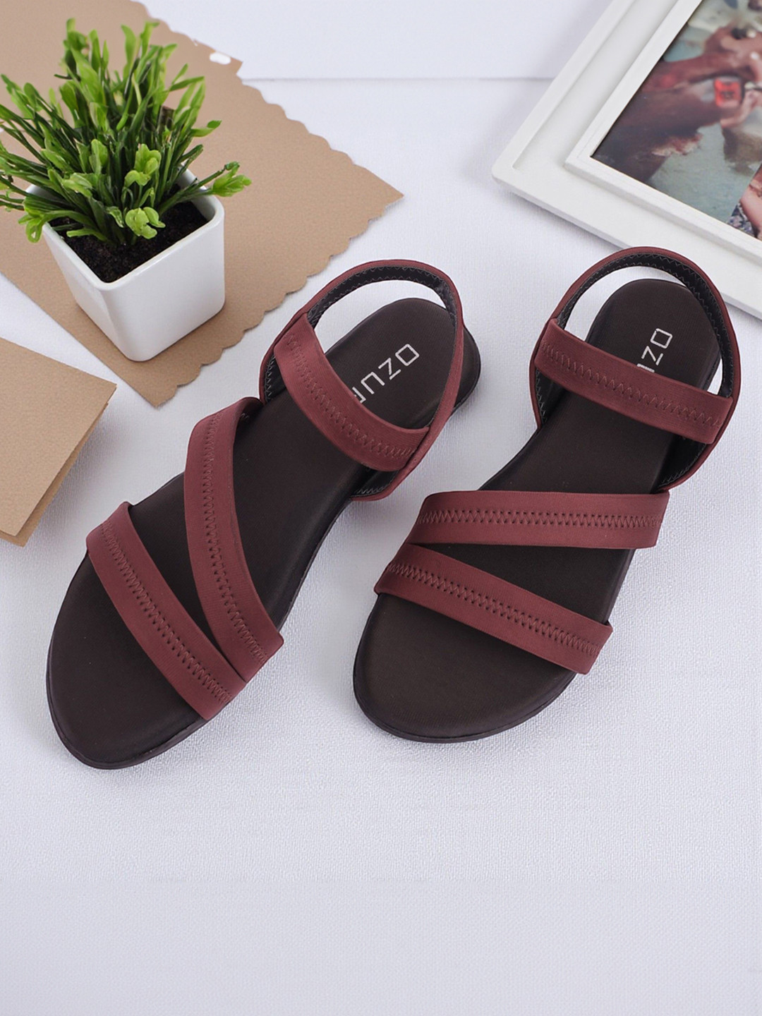 Ozuri Women Strappy Open Toe Flats With Back Strap