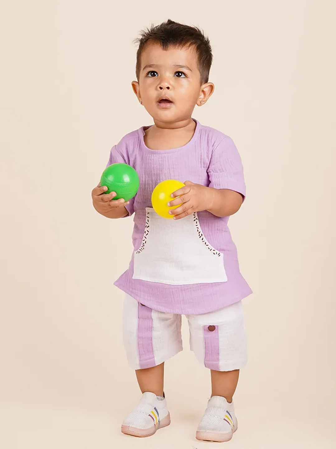 LOYZO-LOYAL TO JOY Boys Colourblocked Round Neck Muslin T-shirt & Shorts