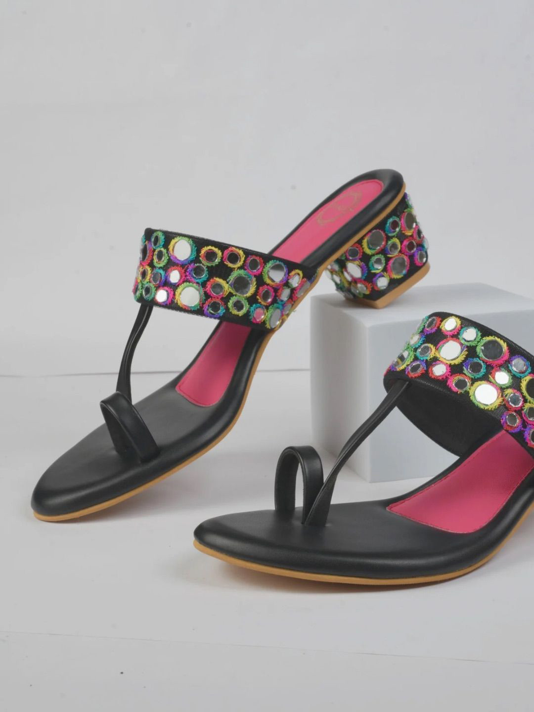 Dhaga Women Multicolor Block heel Kolhapuri