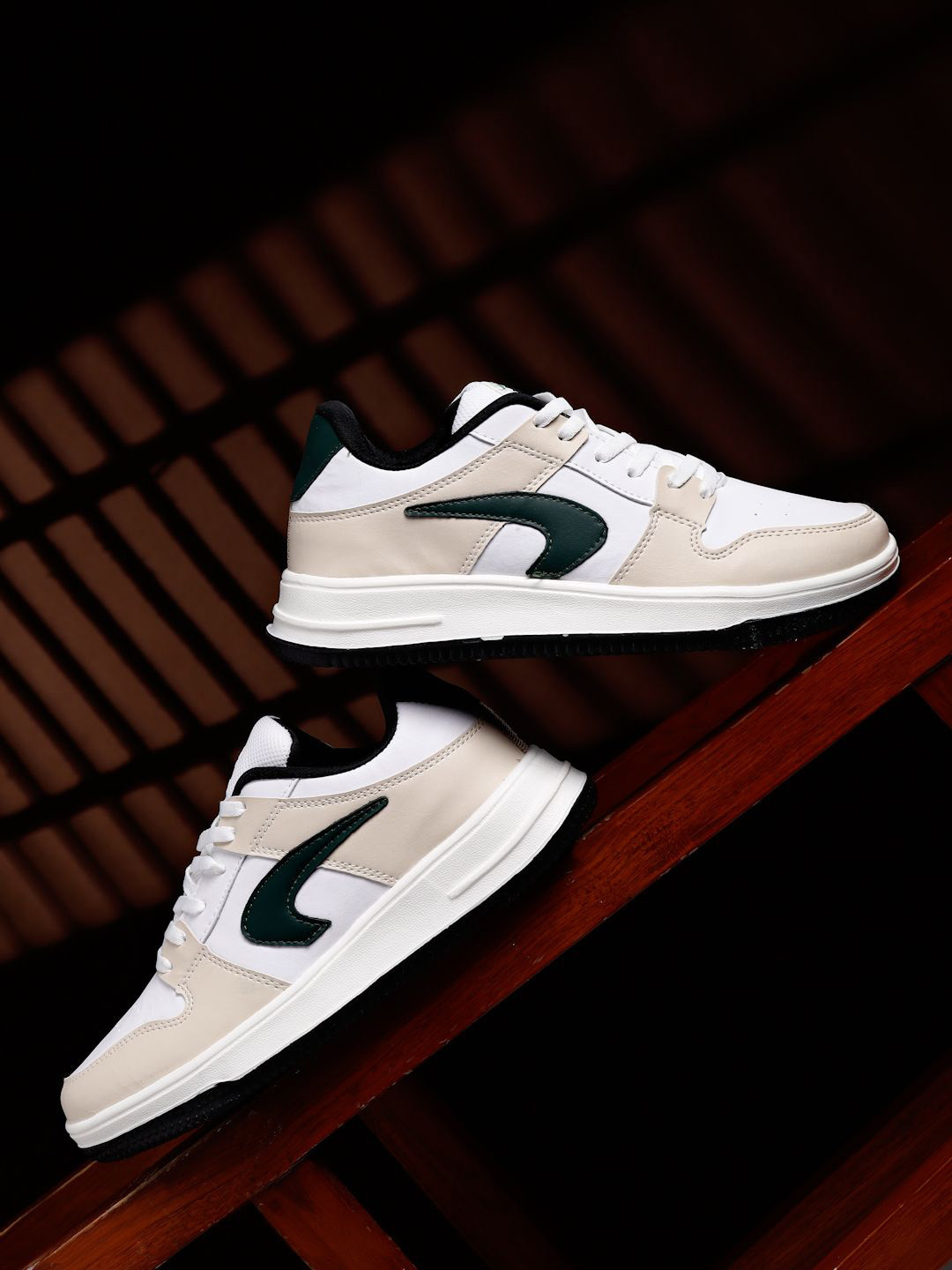 WELCOME Men Lace-Ups Round Toe Sneakers