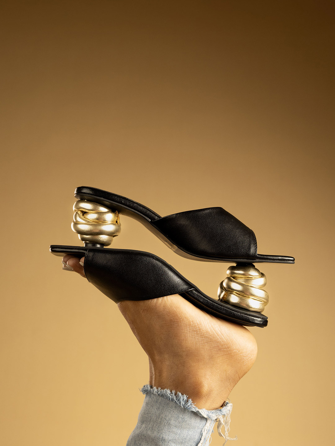 KOSHE BY SURABHI Women Block Heel Sandals