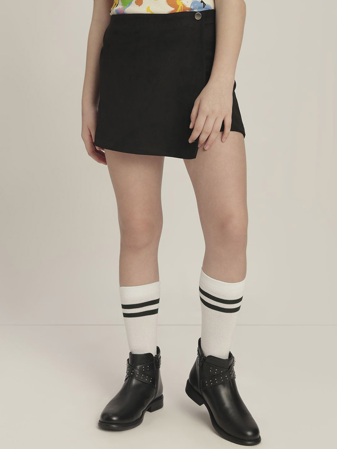 Vero Moda Girls Mid Rise Pure Cotton Mini Skorts