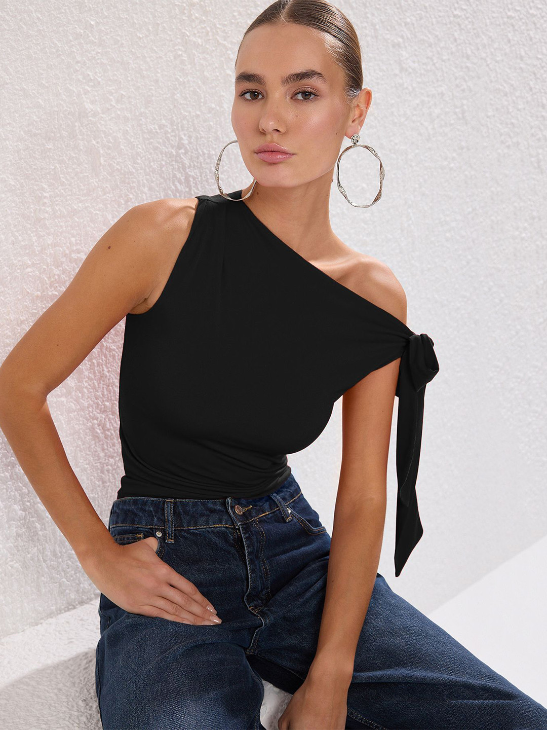 Trendyol One Shoulder Crop Top