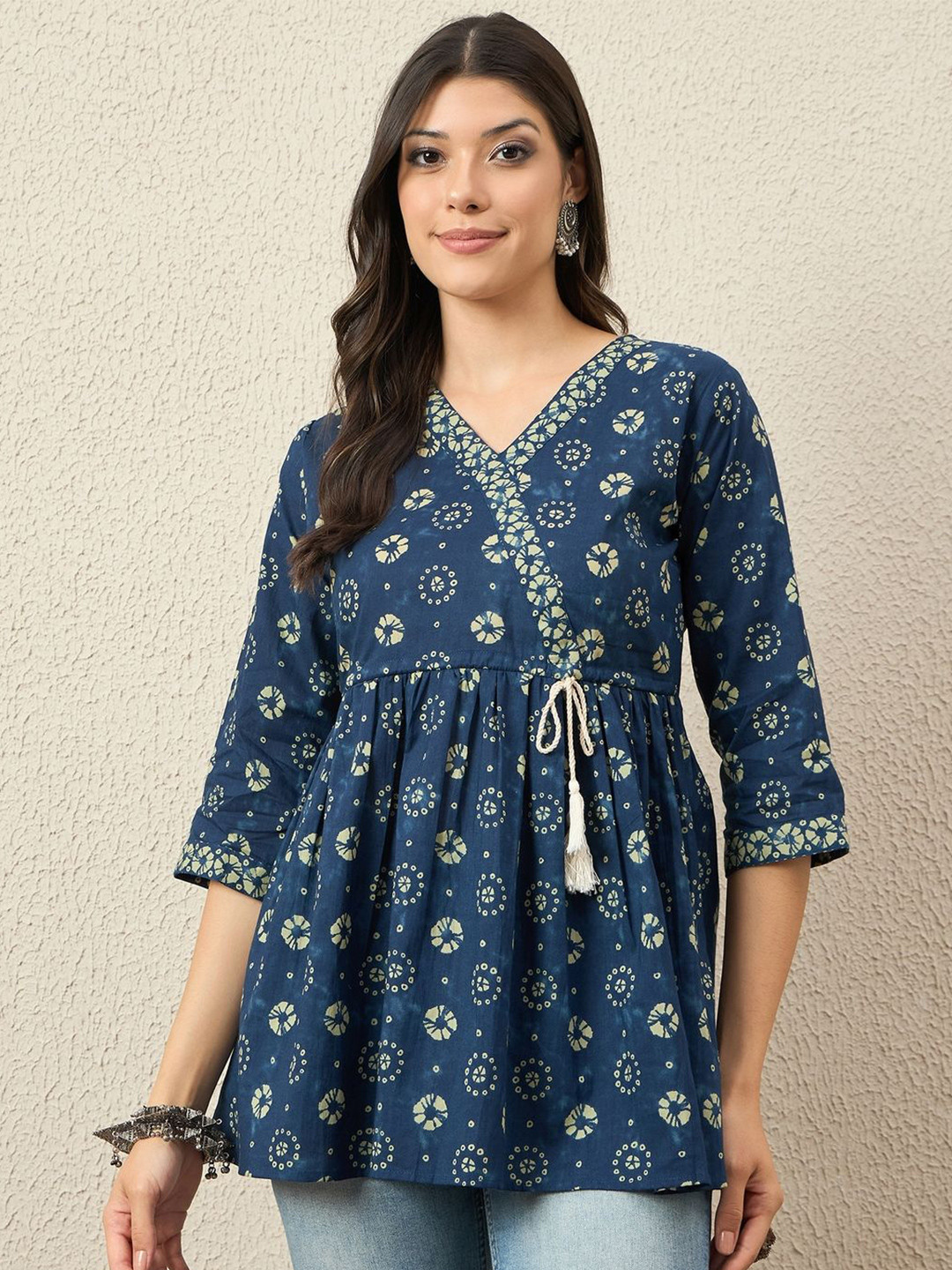 VANSIRI Women Printed Tassel Tie Detail Cotton Tunic