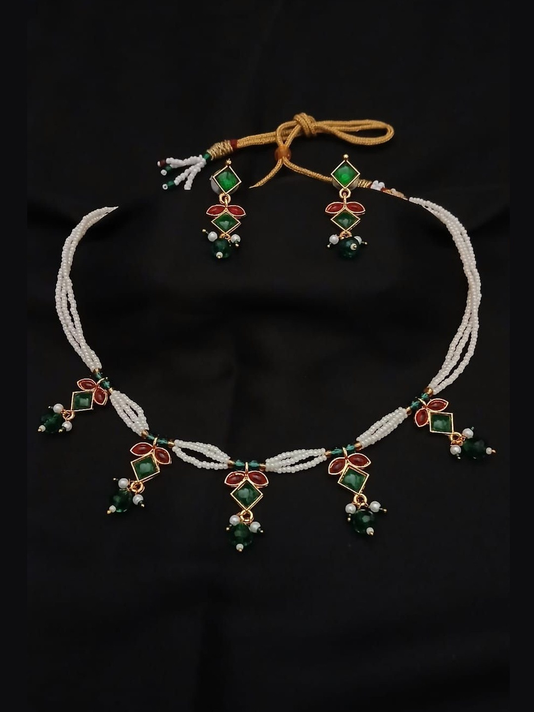 Flying Beads Gold Plated Jodhpuri Kantha With Earrings