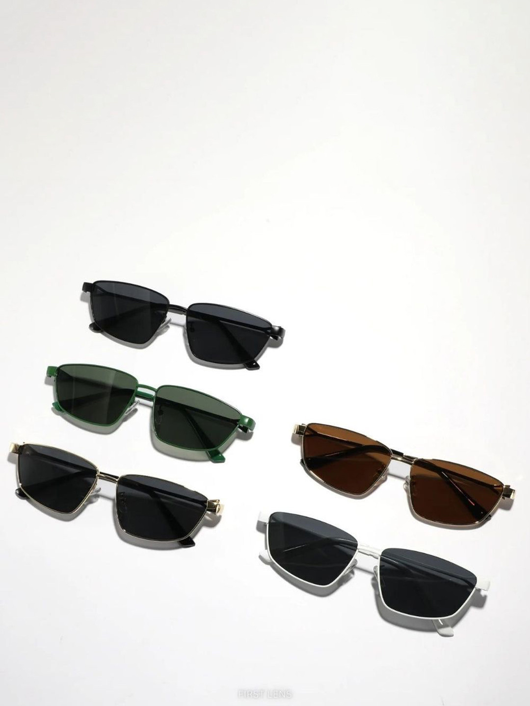 First Lens Unisex Black Lens & Gold-Toned Square Sunglasses C10330