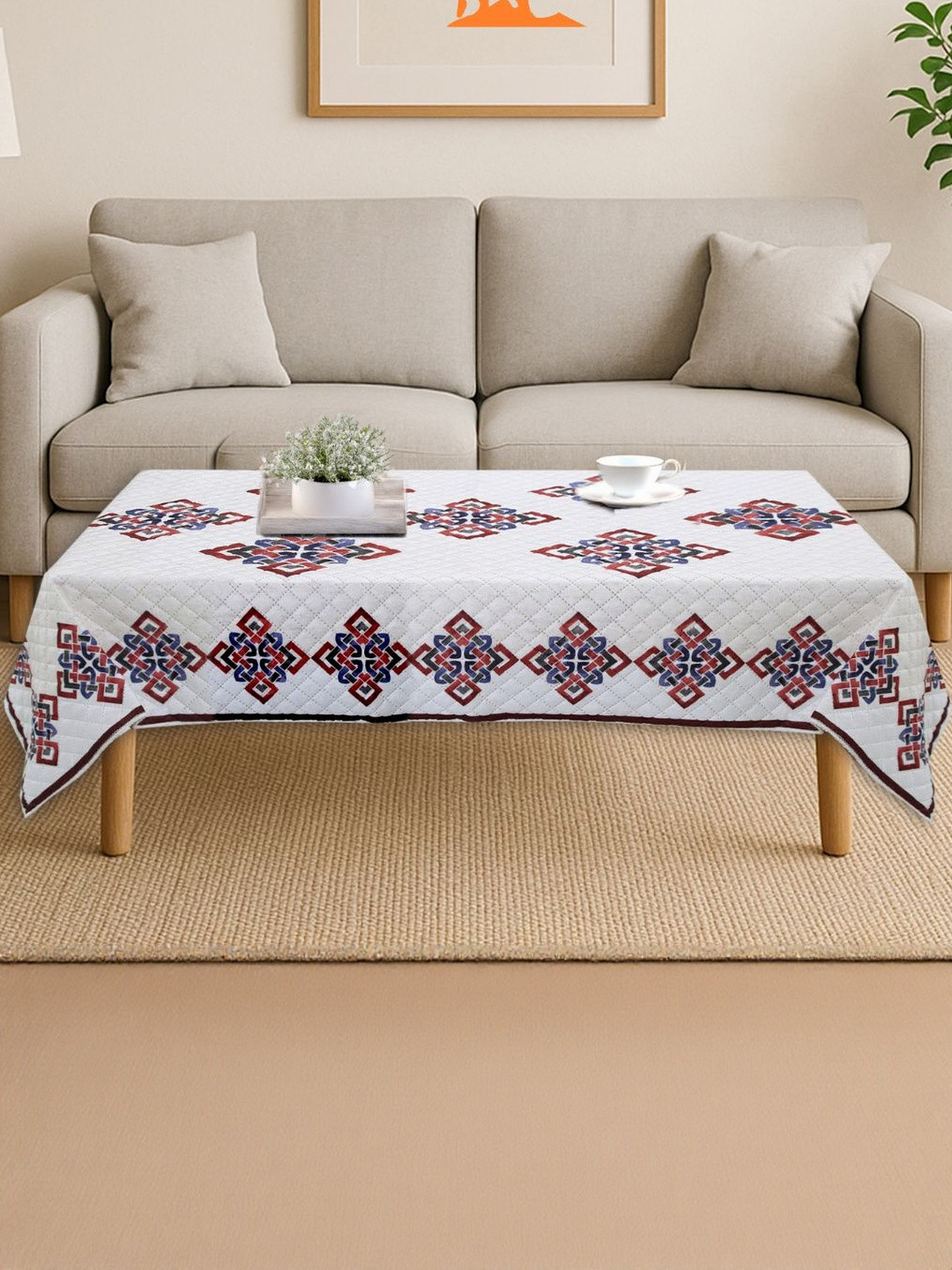 CROSMO Cream-Coloured Floral Cotton 4-Seater Table Cover