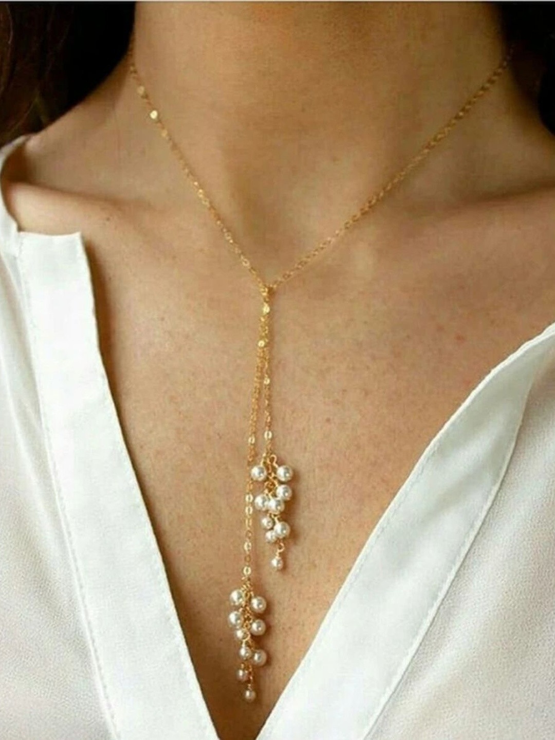 ReNi Women Brass Gold-Plated Single Layer Necklace