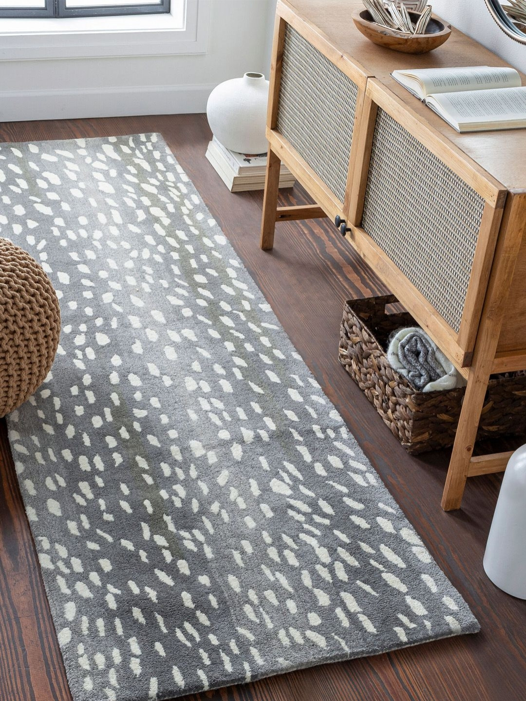 Surya Living Grey And White Abstract Woollen Anti-Skid Carpet