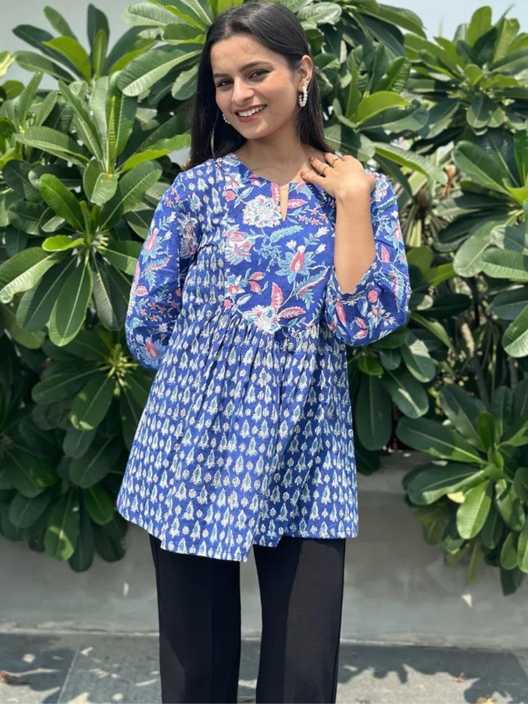 KALINI Women Pure Cotton Floral Print Short Kurta