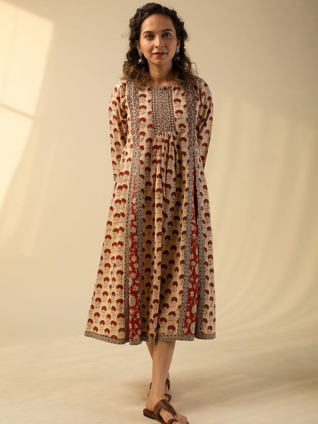 KUSVAA Women Bina Handblock Cotton Kurta