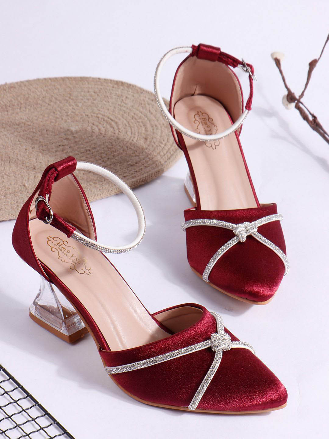 HEART CORE Embellished Pointed Toe Block Heel Sandals