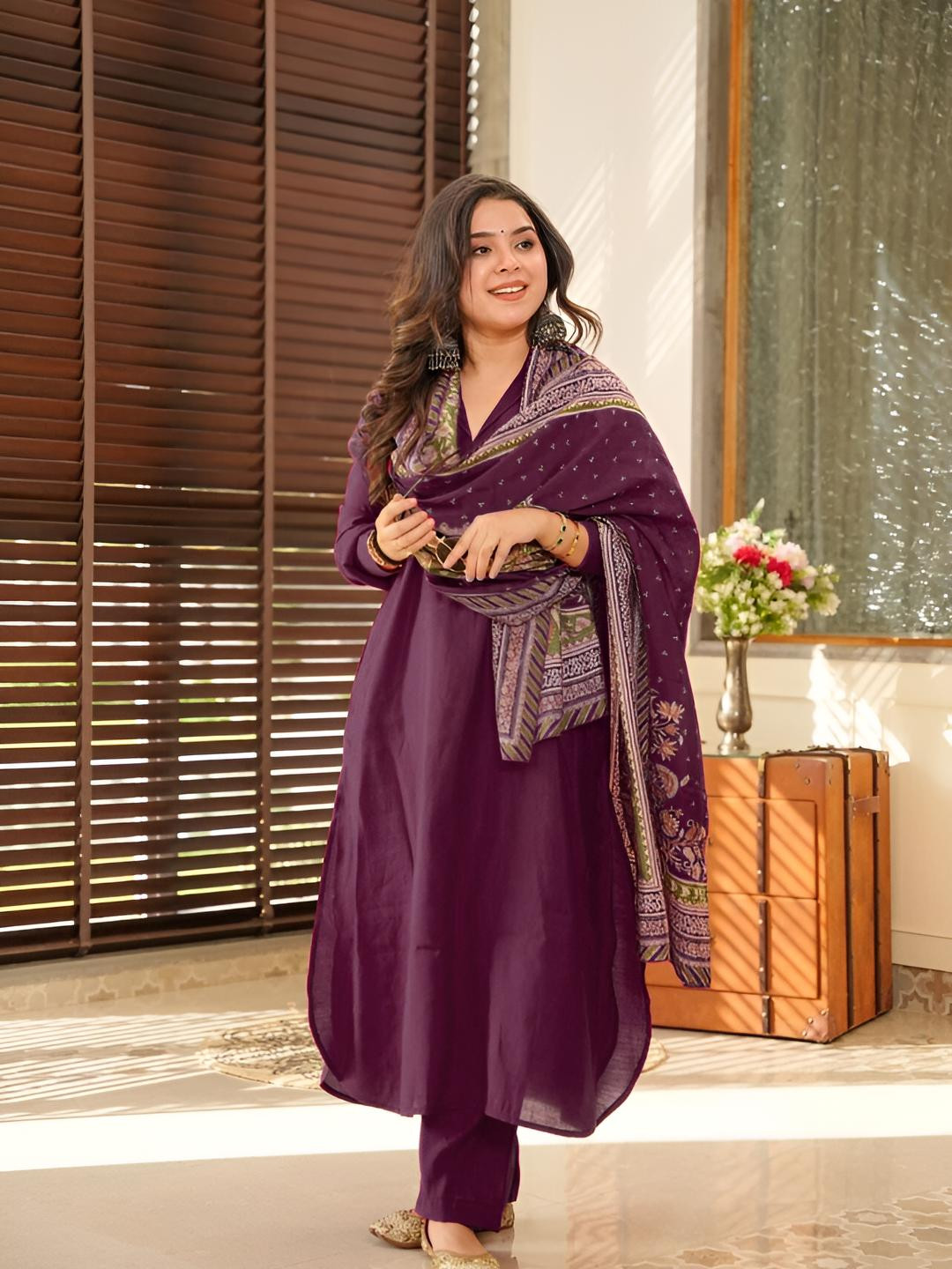 Happy Design Women Mandarin Collar Regular Kurta with Trousers & Dupatta