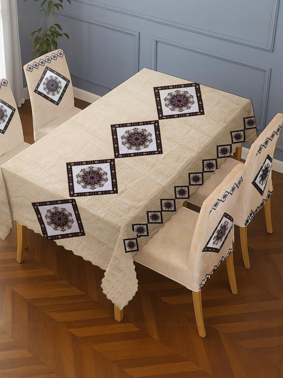 Stylista Multicoloured Set of 4 Chair Cover & 4-Seater Table Cover