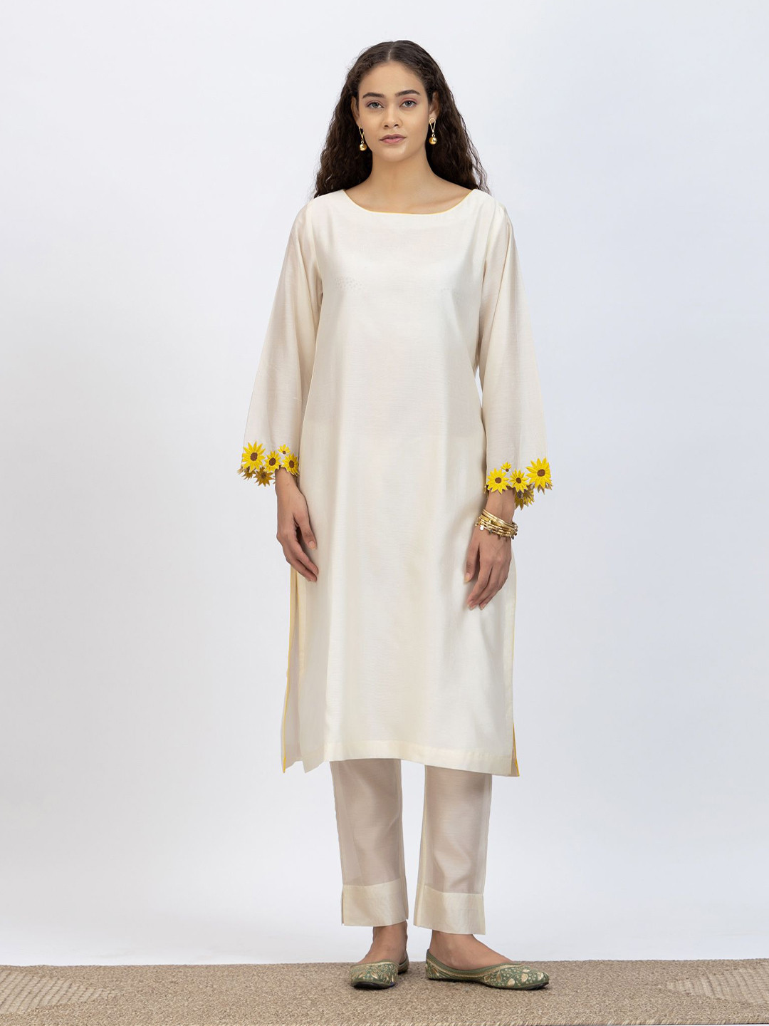 SMRITI GUPTA Women Solid Daily Straight Kurta