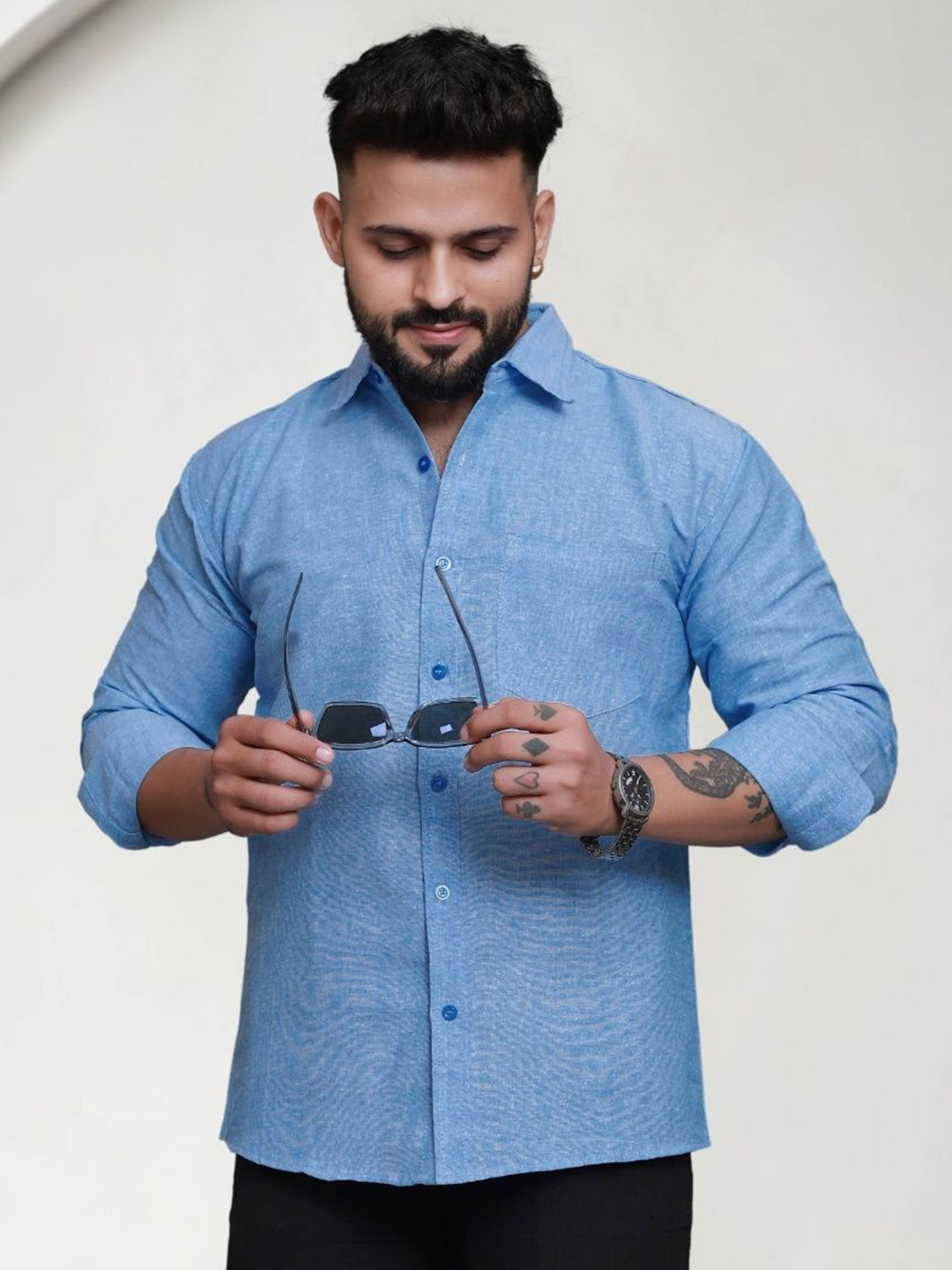RAI's Men Comfort Fit Solid Spread Collar Casual Shirt