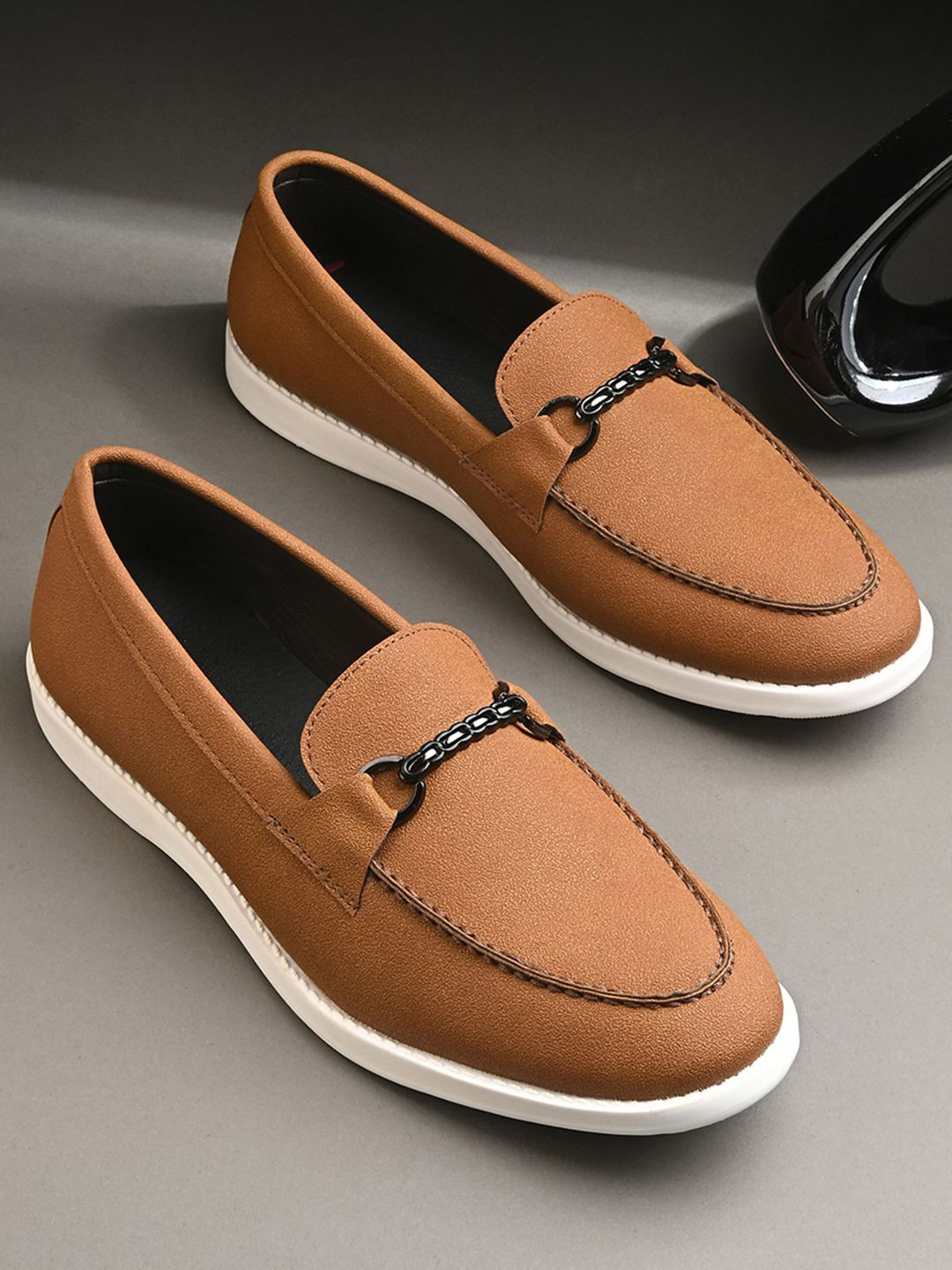 Mactree Men Solid Horsebit Loafers