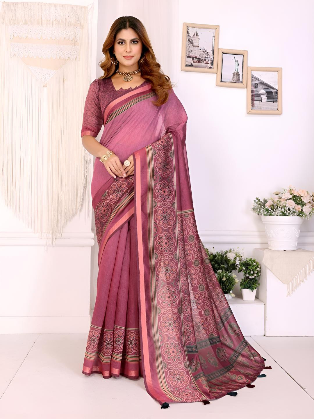 Shri salasar silk Mills Ethnic Motifs Printed Saree