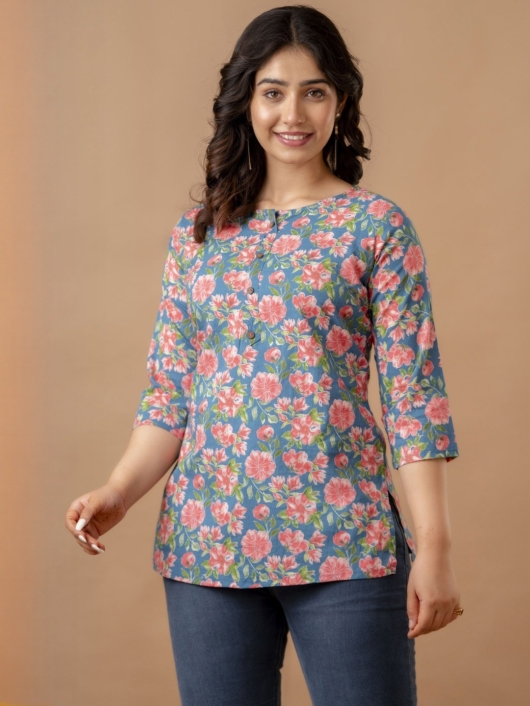 VIPY HANGER Women Blue Floral Print Top