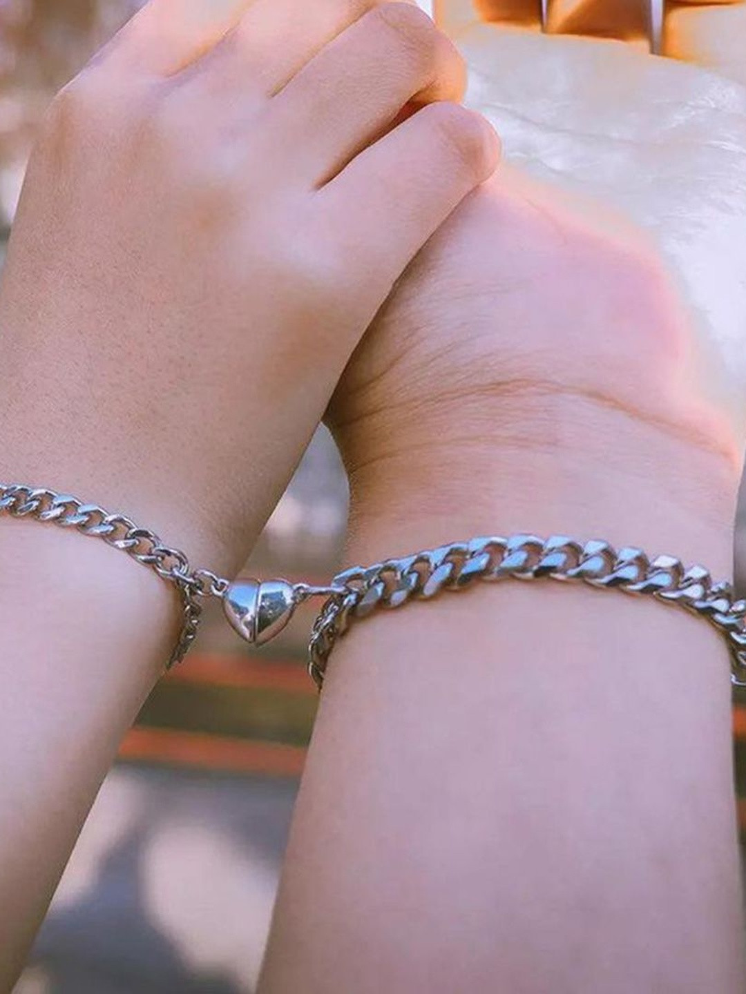 TheVineGirl Women 2 Pcs Silver-Plated Heart Shape Magnet Bracelet