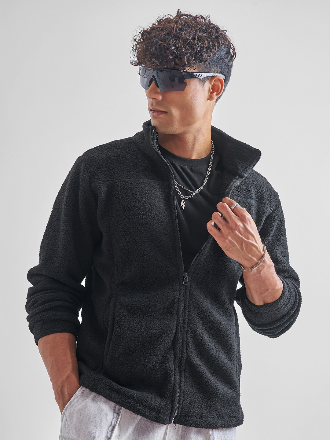 HIGHLANDER Black High Neck Long Sleeves Front-Open Sweatshirt