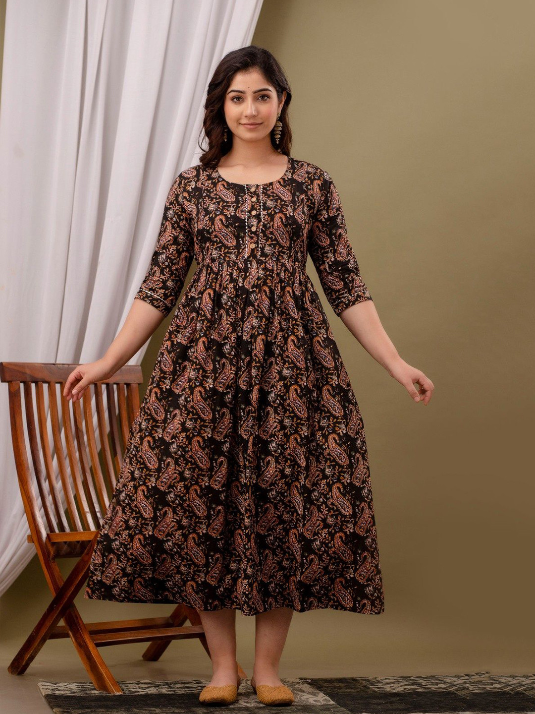 FASHION SWAG Floral Printed Gotta Patti Maternity Pure Cotton Anarkali Kurta