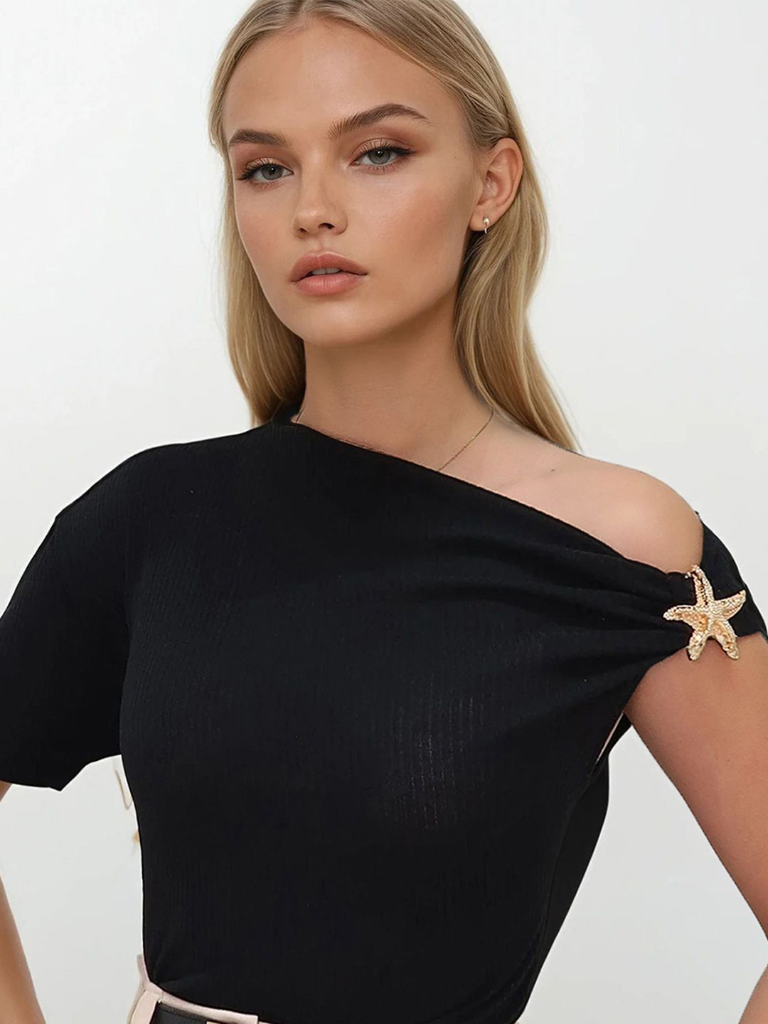 Trend Alacati stili Women One Shoulder Short Sleeve Crop Top