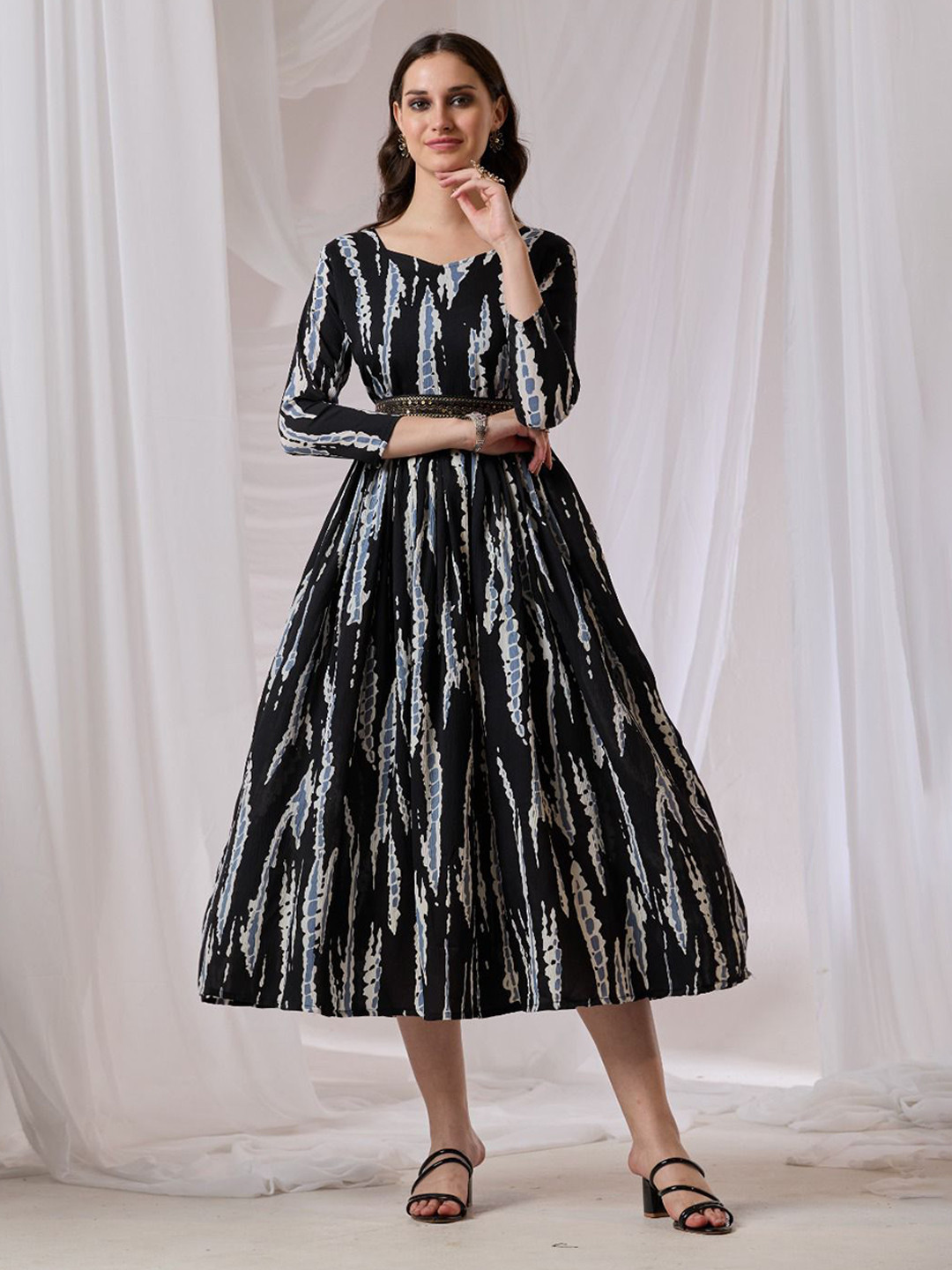 J G F M Women V-Neck Georgette Fit and Flare Midi Dress