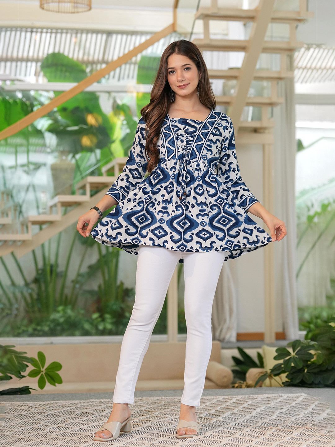 MAUKA Women Abstract Printed Square Neck Regular Top