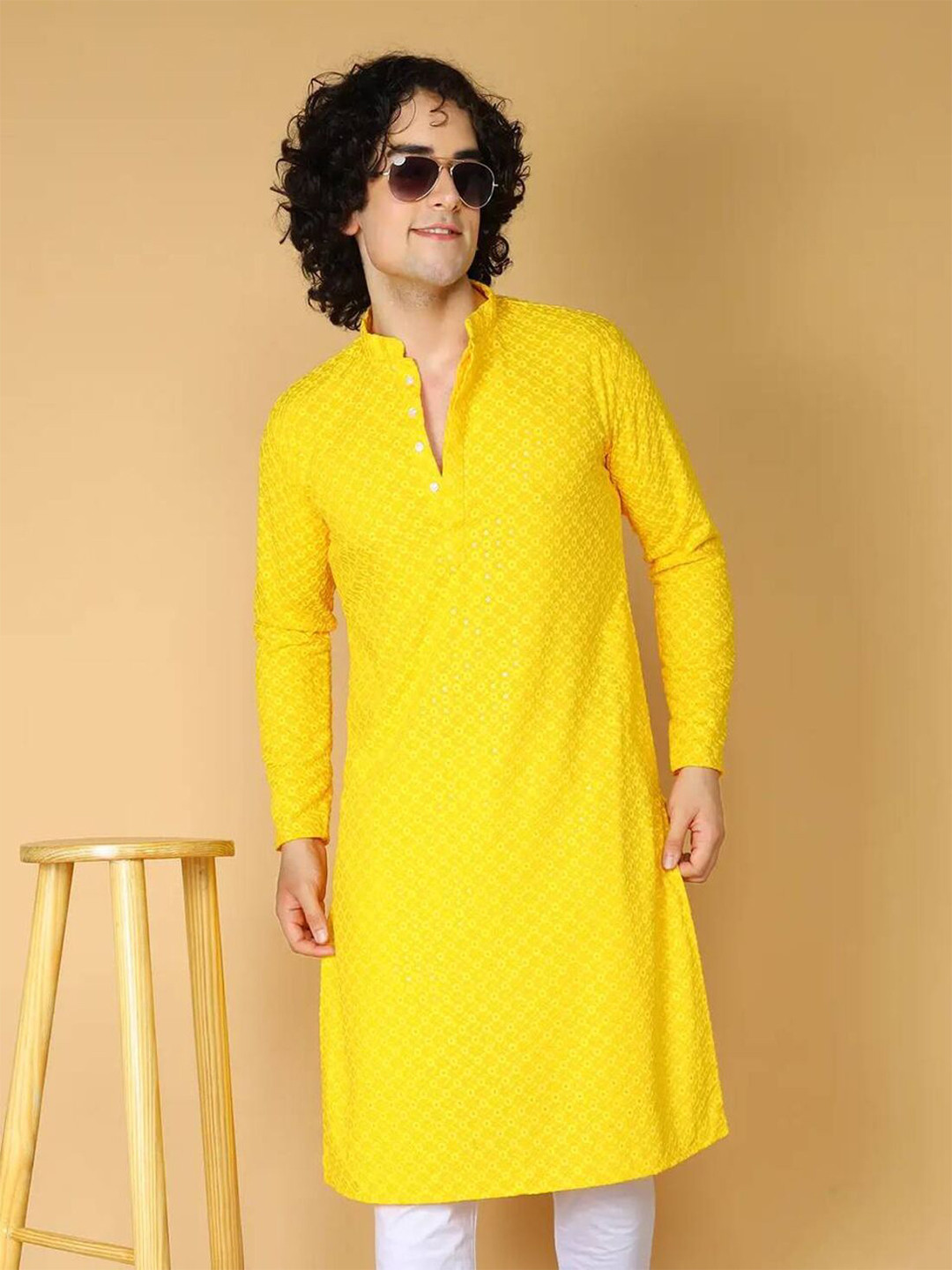 SR FASHION Embellished Embroidered Mandarin Collar Chikankari Kurta