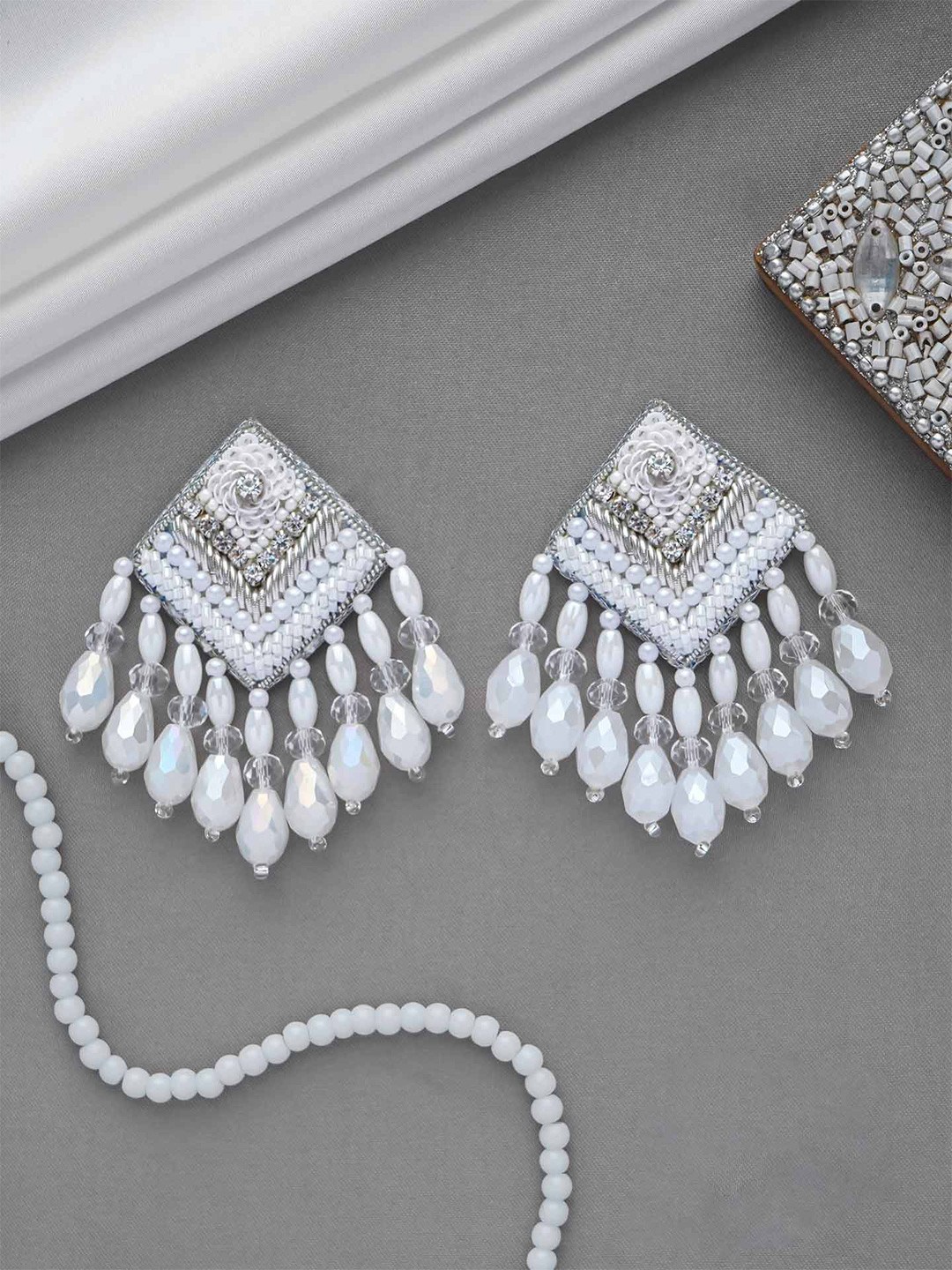 EVERSTYLISH Sanjoya Aabdika Silver-Plated Stones Studded & Beaded Diamond Drop Earrings