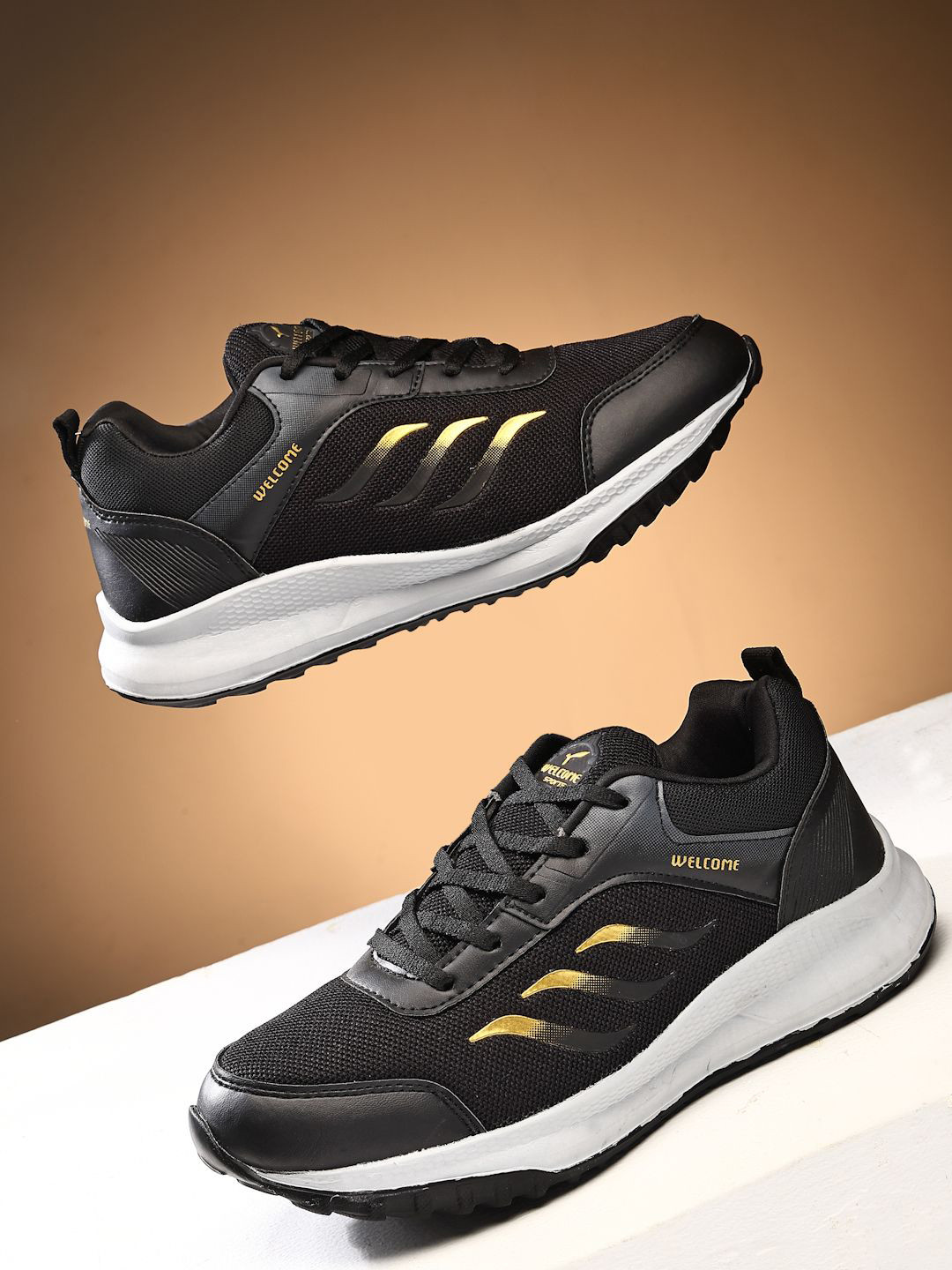 WELCOME Men Walking Non-Marking Shoes