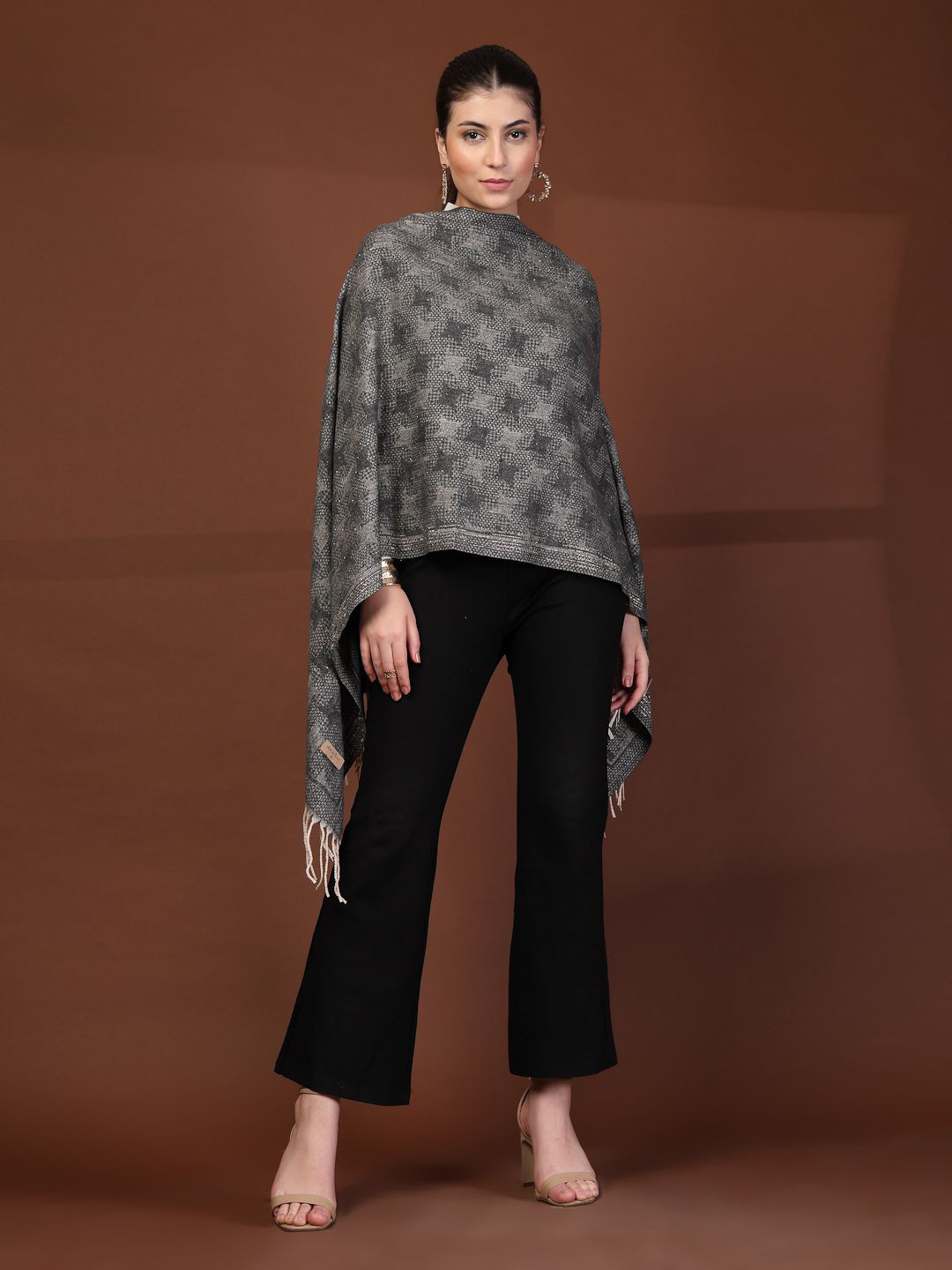 Mafadeny Women Printed Woolen Stole with Fringe Edge